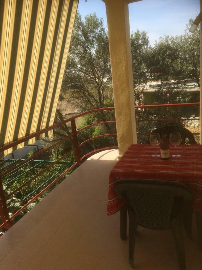 H And H Guesthouse Velipojë Dış mekan fotoğraf